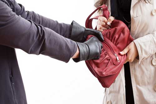 Гребінківський відділ поліції нагадує, як не стати жертвою злочинця