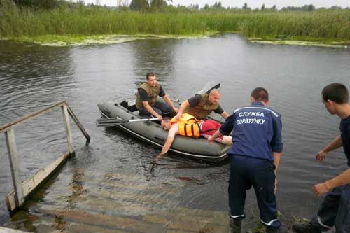 Пирятинські рятувальники вдосконалювали навики порятунку потопаючих
