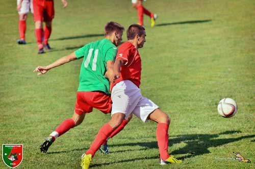 В домашньому матчі ФК "Локомотив" (Гребінка) зіграв внічию з ФК "Харчовик" (Заводське) 2:2
