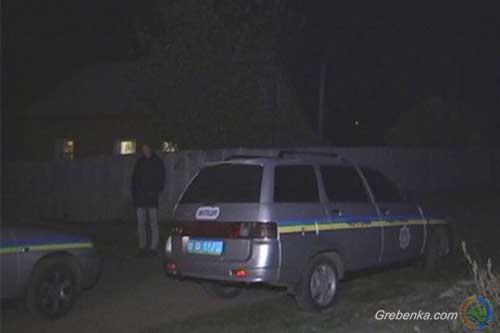 На Полтавщині поліція встановлює обставини смерті трьох людей в будинку