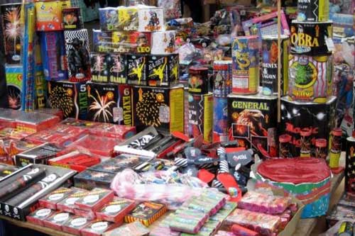 Поліція Гребінківщини закликає громадян до обережності з піротехнікою