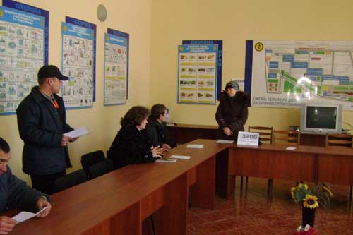 У Гребінці відбувся соціальний "флеш-моб" по питанню підвищення мінімальної заробітної плати