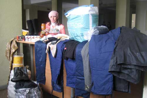 Гребінківці зібрали продукти та теплі речі воїнам АТО 