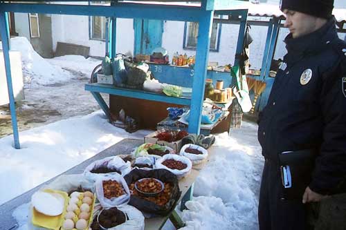 У Пирятині перевірили дотримання правил торгівлі на місцевому ринку