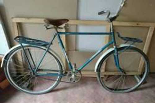 У Гребінці чоловік викрав велосипед біля місцевого магазину