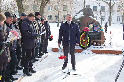 У Гребінці пройшов мітинг до дня вшанування учасників бойових дій на території інших держав