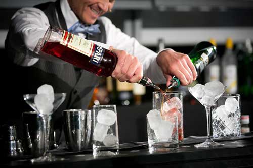 На Пирятинщині 20-річний бармен викрав 3500 гривень із закладу, в якому працює