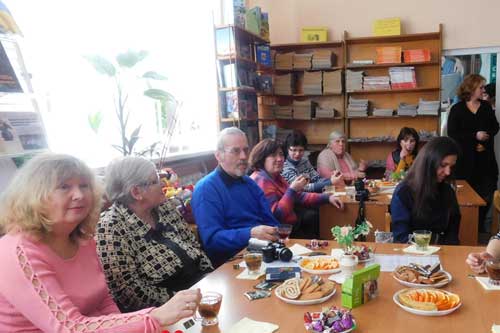 У Гадяцькій бібліотеці відкрили розмовне кафе