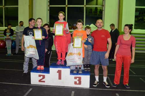 На Гребінківщині відбувся фестиваль „Мама, тато, я – спортивна сім’я”