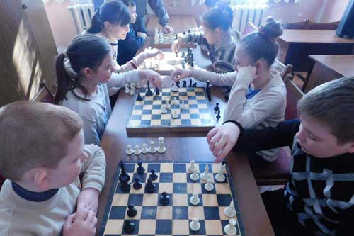 У Пирятині стартував весняний шаховий турнір