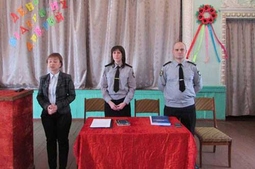 Керівник поліції Гребінківщини зустрівся з учнями місцевих шкіл