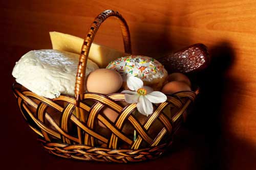 Пирятинці підрахували, скільки коштуватиме їхній великодній кошик