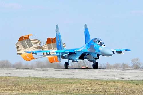 На Полтавщині за польотами льотчиків на літаках-винищувачах спостерігали представники закордонних ЗМІ