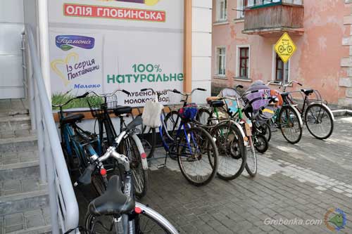 У Гребінці біля магазину 58-річний місцевий мешканець викрав велосипед