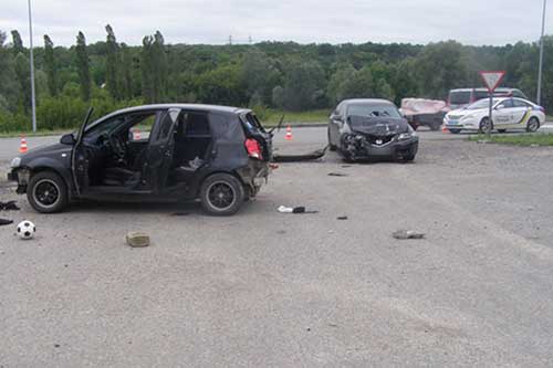 У ДТП на Лубенщині загинула 30-річна жінка та тяжко травмована 4-річна дитина 