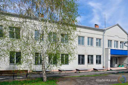 На Гребінківщині вихованцям школи-інтернату подарували канцтовари та засоби гігієни