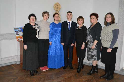  У Гребінці відбувся літературно-музичний захід «Україна гідна свободи»