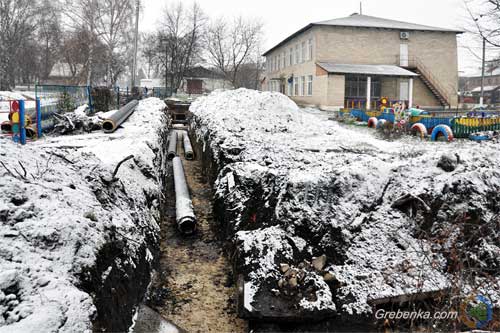 У Гребінці проводять капітальний ремонт тепломереж за новою технологією
