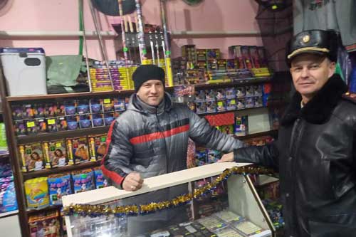 У Пирятині провели рейди по місцям продажу піротехнічних виробів