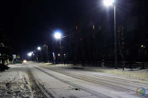 В Гребінці активно відновлюють вуличне освітлення