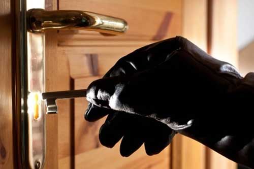 У Гребінці поліцейські встановили підозрюваного у скоєнні низки крадіжок з підсобних приміщень