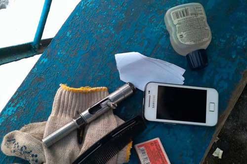 Пирятинські поліцейські вилучили у чоловіка саморобний пристрій для стрільби