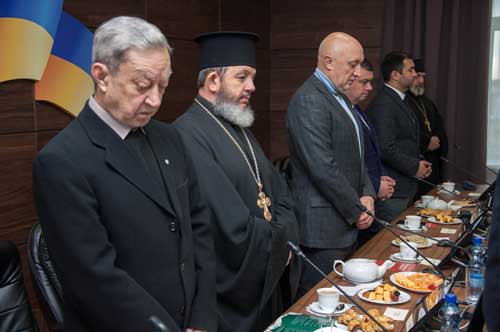 Представники релігійних конфесій та Полтавської ОДА помолилися за майбутнє області