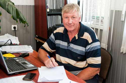 Головний спеціаліст відділу іхтіології та регулювання рибальства Полтавського рибоохоронного патруля — заслужений іхтіолог Юрій Ярцев