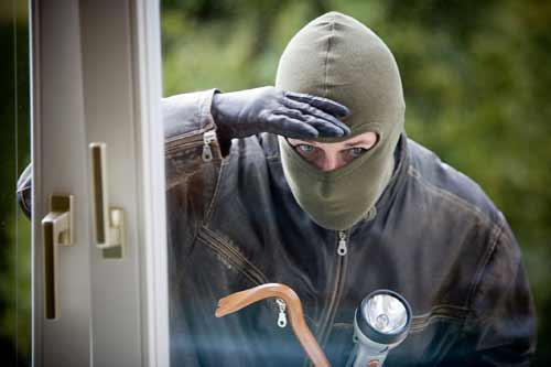 За вчора обікрали 53 мешканців області