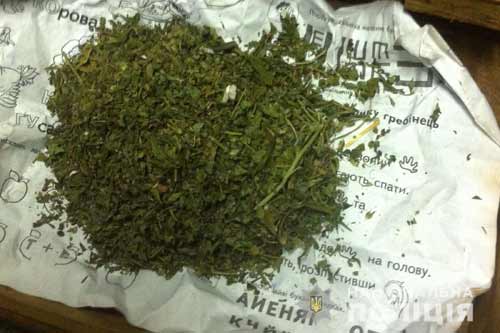  У мешканців Полтавщини поліцейські продовжують вилучати наркозасоби 