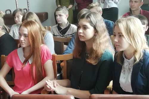 На Гребінківщині провели «Веселку робітничих професій»