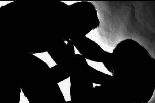 Прокуратура Полтавщини скерувала до суду обвинувальний акт на чоловіка, який при спробі зґвалтувати жінку вбив її