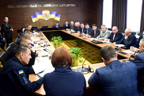 У Полтавській ОДА готуються до експлуатації та утримання доріг в осінньо-зимовий період