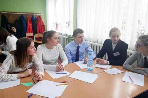 Гребінківські школярі взяли участь у Всеукраїнському турнірі юних істориків