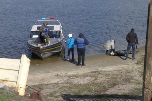 На Полтавщині під час пошуків зниклої на Дніпрі дівчини водолази виявили тіло невідомого чоловіка