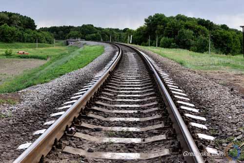 На Полтавщині швидкісний потяг відрізав чоловіку ноги