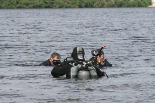 На Полтавщині водолази другий день шукають 47-річного чоловіка, який зник під час купання