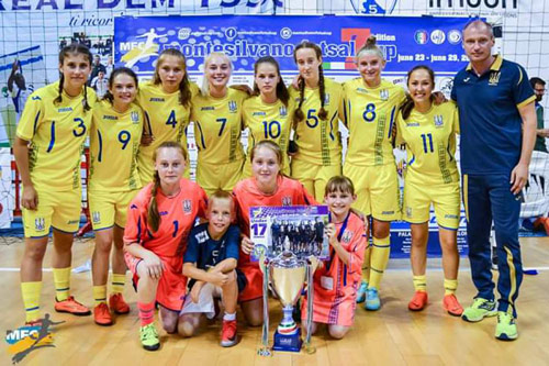 Юні футзалістки з Гребінки взяли участь в Міжнародному турнірі «Montesilvano Futsal Cup-2019»
