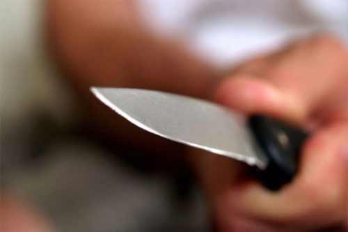 На Лубенщині у ході сварки чоловік ударив свого знайомого ножем