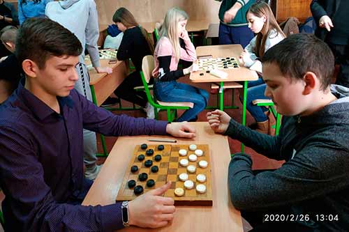 Змагання з шашок серед школярів відбулись у Гребінці
