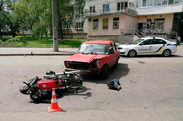 Влетів в авто: у ДТП на Полтавщині постраждав 22-річний водій «Яви»