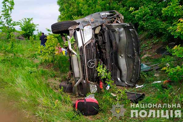 На Полтавщині перекинувся мікроавтобус: 4 пасажири отримали тілесні ушкодження