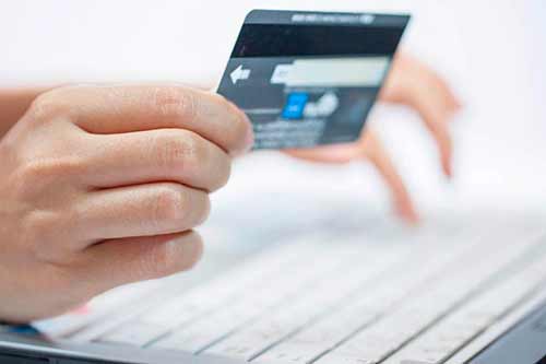 На Полтавщині працівниця банку незаконно списувала кошти з рахунків клієнтів