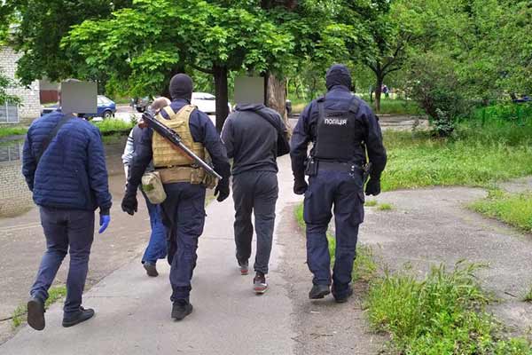 Поліція Полтавщини повідомила про підозру чотирьом особам, причетним до хуліганства у Кременчуці