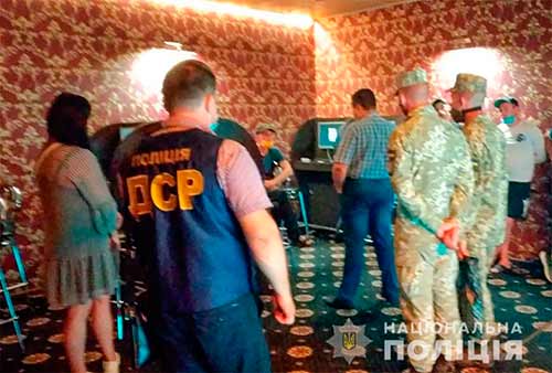 На Полтавщині працівники поліції та УСБУ припинили протиправну діяльність мережі гральних закладів