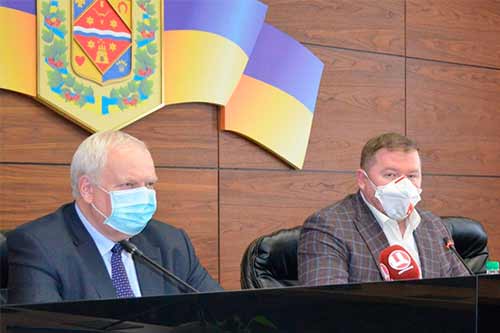 У лікарнях Полтавщини з діагнозом пневмонія перебуває понад 200 хворих