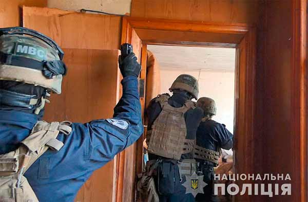 На Полтавщині поліція викрила групу осіб, які продавали людей для трудової експлуатації