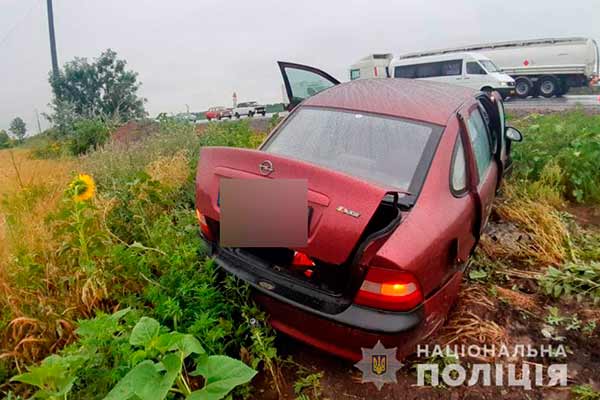 На Полтавщині зіткнулись Opel та ВАЗ