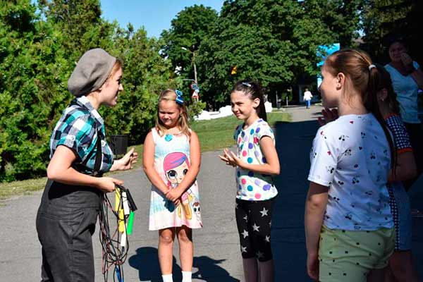 На Полтавщині карнавал "Королева бензоколонки" відбувся в обмеженому режимі
