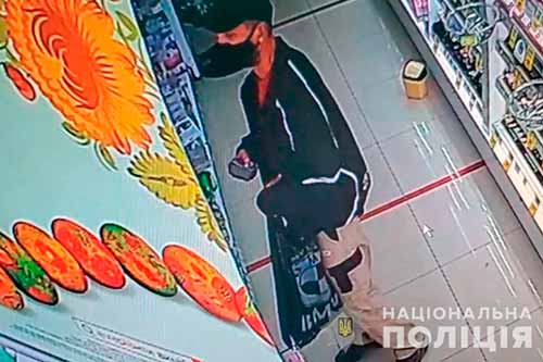 Серійного магазинного злодія викрила поліція на Полтавщині 